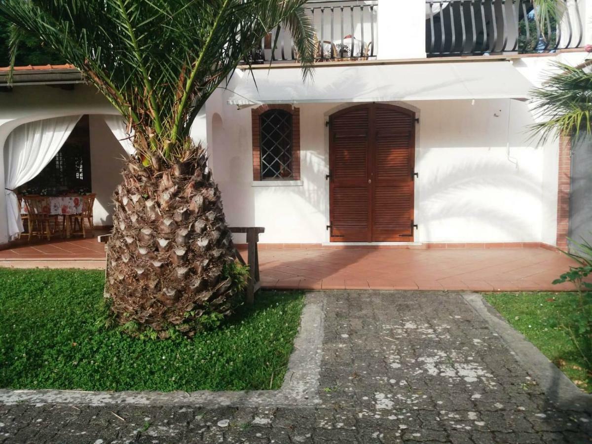 Вілла Da Adria Al Corvenale - Casa Vacanze Carrara - Екстер'єр фото